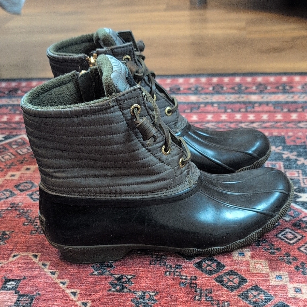 Sperry Saltwater Puff Quilted Olive Green Boots
